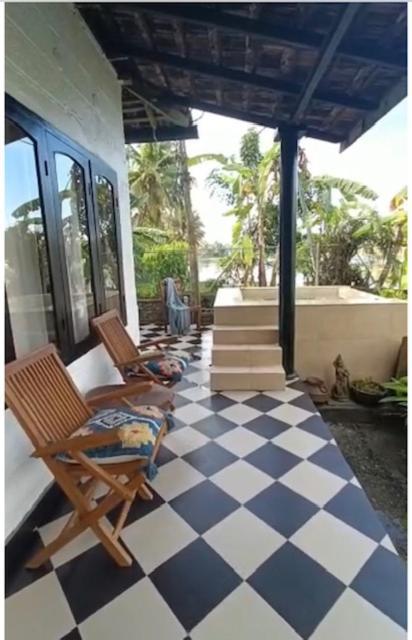Sunsets And Palm Trees Bed & Breakfast Alappuzha Dış mekan fotoğraf