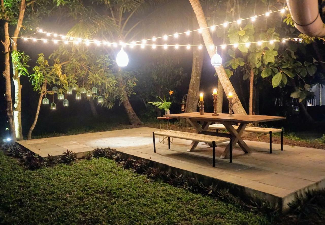 Sunsets And Palm Trees Bed & Breakfast Alappuzha Dış mekan fotoğraf