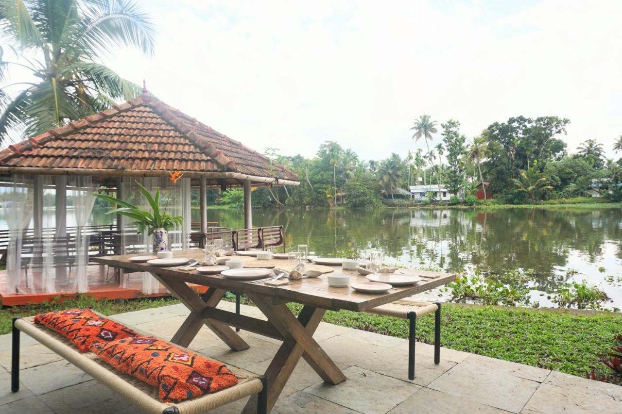 Sunsets And Palm Trees Bed & Breakfast Alappuzha Dış mekan fotoğraf